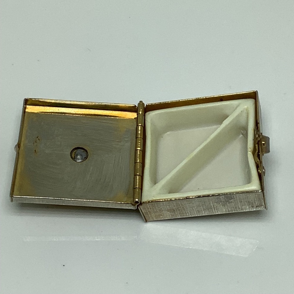 Vintage Gold Tone Pill Trinket Box Orange Turquoise Jeweled Square Box w/ Insert - Picture 8 of 12